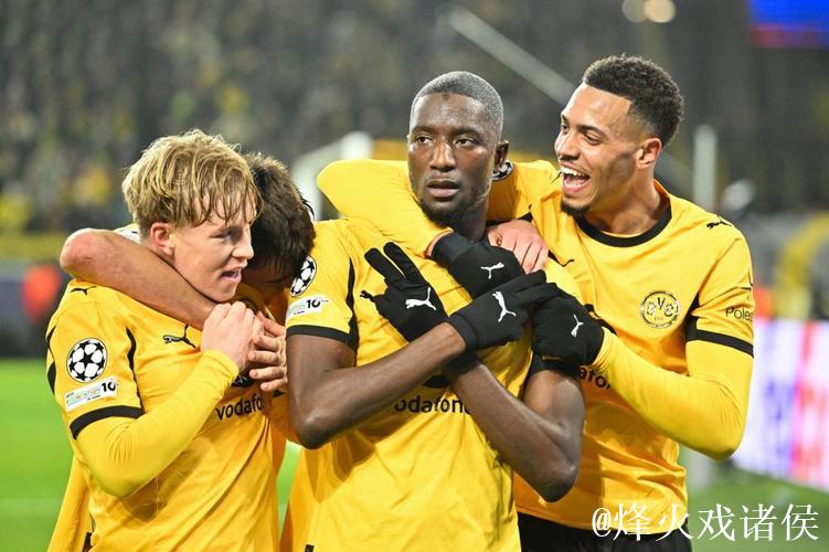 欧冠:吉拉西双响福伊特红牌,多特蒙德4-0横扫比利亚雷亚尔 欧冠:吉拉西双响福伊特红牌,多特蒙德4-0横扫比利亚雷亚尔